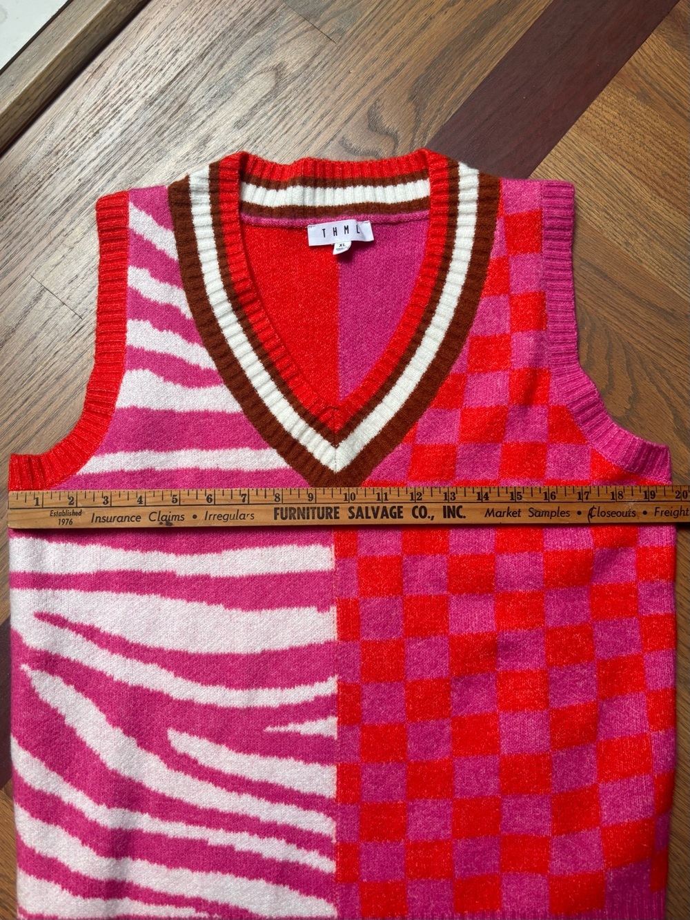 THML Colorblock Sweater Vest XL | Pink Zebra & Checkerboard V-Neck Knit - Picture 9 of 9